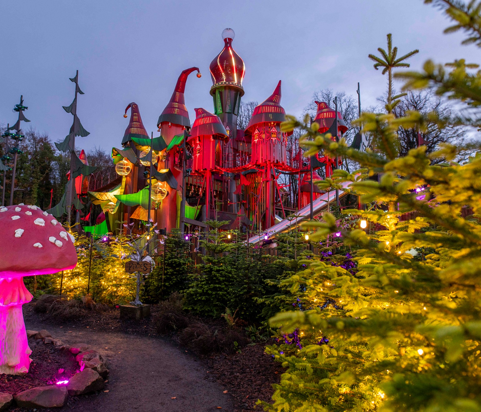 Review of Christmas at Lilidorei and the Winter Light Trail at The